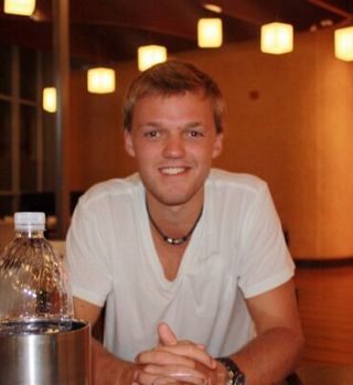 Zmagovalec lanskega Roland Garrosa, sedaj dela v trgovskem centru!