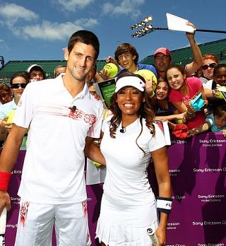 VIDEO,FOTO! Ana Ivanovič in Novak Djokovič blestela na ekshibiciji!
