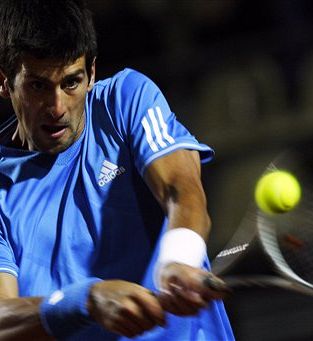 V Rimu igrali pozno v noč; Nole rabil en niz za privajanje
