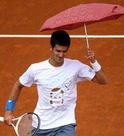 VIDEO: Novak Djoković spet spravljal v smeh gledalce
