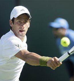 Djoković in Nadal tri korake od finala, med dekleti brez presenečenj