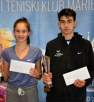 Državna prvaka do 16 let Gal Emeršič Potočnik in Petja Drame, do 12 let pa Marko Retelj in Nala Kovačič