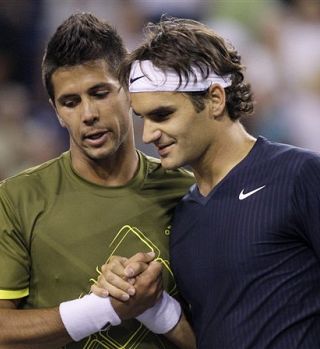 Derbi četrtfinala Rogerju Federerju