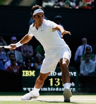 Federer prek Karlovića v 21. zaporedni polfinale turnirjev za grand slam!; Haas presenetil Djokovića!