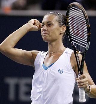 Flavia Pennetta v finalu LA-ja z zmago nad Marijo Šarapovo!