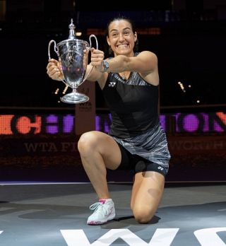 Caroline Garcia velik povratek med elito kronala z naslovom na zaključnem turnirju