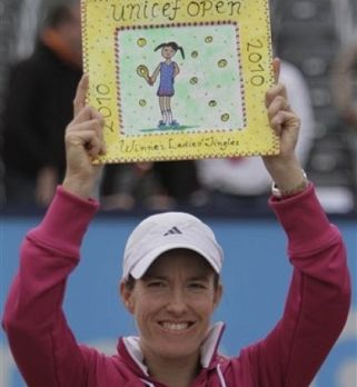 Heninova dobila 'pripravljalni' turnir pred Wimbledonom!