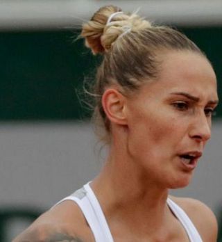 Polona Hercog po devetih letih do izenačenja uspeha kariere na Roland Garrosu