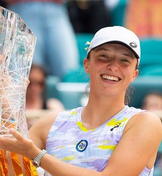 Swiatkovi sončni dvojček in upravičeno številka 1 na WTA lestvici