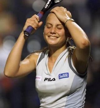 Jelena Dokič se je zmagoslavno vrnila v Atenah!