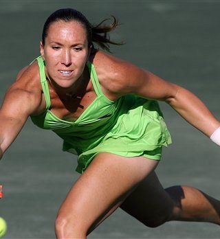 Caroline, Jelena in ostale favoritinje zlahka v četrtfinale Charlestona!