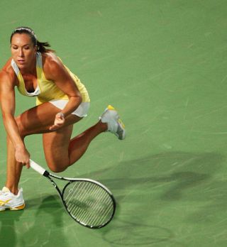 Zheng Jie edina domačinka, ki je še v igri, Jankovićeva že med osem