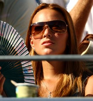 FOTO! Jelena Ristič podpira Novaka Djokoviča, Rafael Nadal zgoraj brez, Caroline Wozniacki v kreaciji Selle McCartney... .