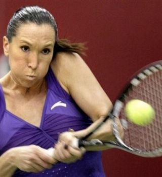 Jelena Jankovič v četrtfinale Moskve in z vozovnico za Doho!