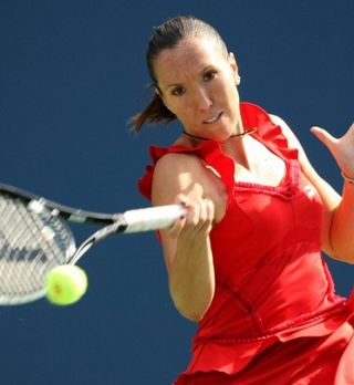 Jelena Janković je bila zaradi smrti babice odsotna v dvoboju!