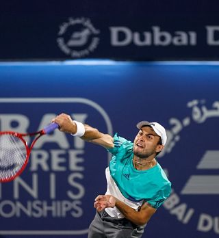 Karacev dvignil prvo lovoriko na ATP turneji