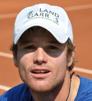 Blaž Kavčič z eno nogo v glavnem delu Wimbledona!