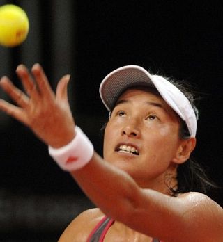 Za 39-letno Kimiko Date Krumm ni ovira niti igralka iz Top 20!