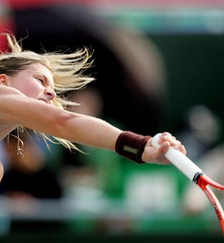Prva nosilka Marija Kirilenko uspešno čez prvi krog v Koreji
