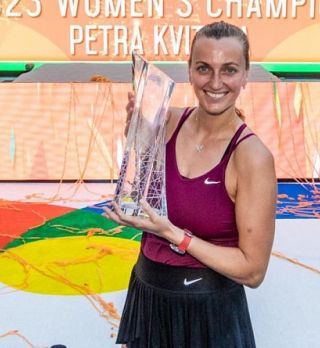 Kvitova v finalu Miamija presenetila Ribakino in osvojila 30. naslov v karieri