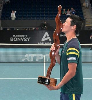 Presenetljiv zmagovalec turnirja v Adelajdi je Korejec Sunvu Kvon