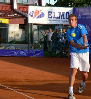 SUPER: Grega Žemlja deklasiral Veića v četrtfinalu!