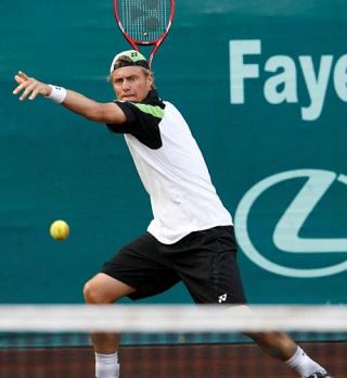 Lleyton Hewitt lovi svoj 1. naslov na turnirjih s peščeno podlago, rdeče barve!