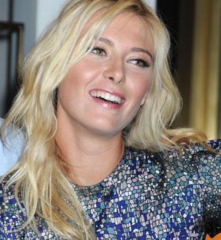 Slike! Marija Šarapova blestela na predstavitvi in na treningu!
