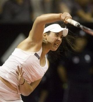 BALI: Kimiko Date-Krumm v polfinale po odpovedi Yanine Wickmayer!