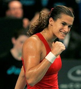 Francosko čast rešuje Amelie Mauresmo