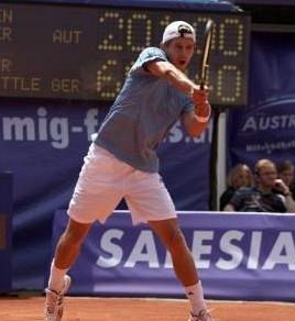 Schuettler izpadel v Kitzbuhlu