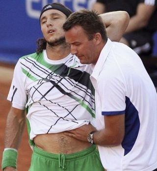 Poškodba Monaca je v finale spustila J.C Ferrera; Ferrer boljši od F. Gonzaleza