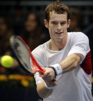 Lahko delo za Murraya in Verdasca; Simon s porazom vse dlje od Londona!