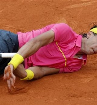 ŠOK NA ROLAND GARROSU: Rafael Nadal izpadel v 4. krogu