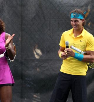 SLIKE! Rafael Nadal in Serena Williams igrala sredi New Yorka!