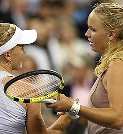 Caroline Wozniacki grobo končala pravljico Melanie Oudin!
