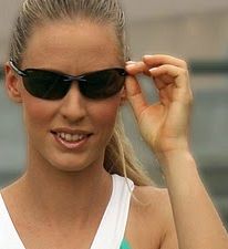 FOTO! Prekrasna Elena Dementijeva z novimi očali!