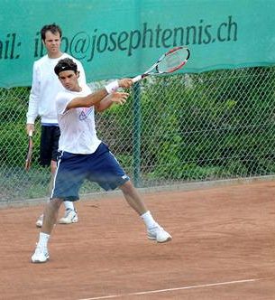Slike!Roger Federer trdo trenira v Zurichu!