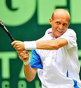 Davidenko prvič zmagal po poškodbi, Kiefer pa prvič v sezoni; Dober začetek Federerja