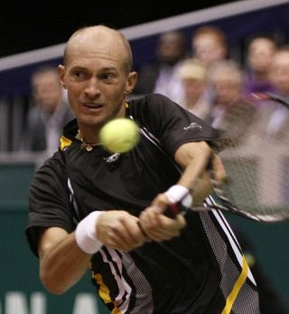 Nikolaj Davidenko presedlal na Dunlop (tudi) zaradi Marije Šarapove!