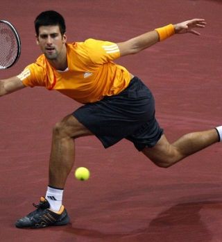 Djoković se je spet igral z živci navijačev za sanjski finale v Baslu!