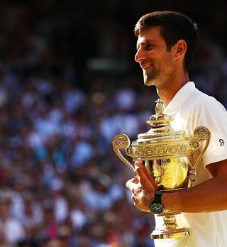 Velika vrnitev Novaka Đokoviča je končana z zmagoslavjem na Wimbledonu