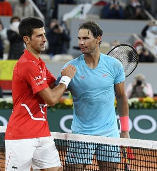 Nadal v 14. polfinalu Roland Garrosa z večnim tekmecem Đokovičem