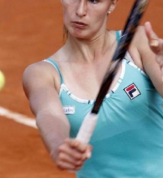 Polona Hercog ekspresno do zmage!