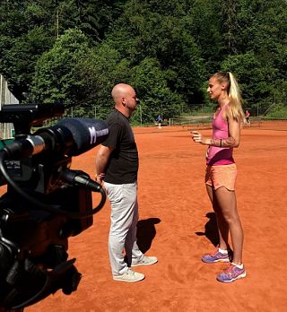 Na teniška igrišča se vrača Polona Hercog