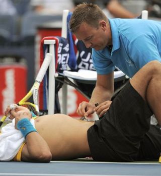 Rafael Nadal zmagal, kljub bolečinam v trebušnem predelu!
