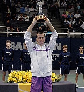 Radek Stepanek ni samo žigolo!