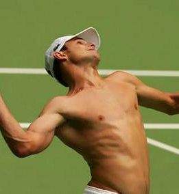 Roddick se bo slekel do nazga