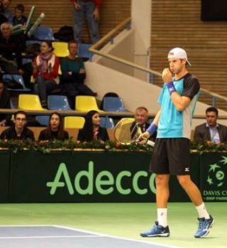Slovenski tenisači v Aradu po dveh porazih potrebujejo 'čudež'