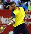 Safin izločil trikratnega zmagovalca Davidenka